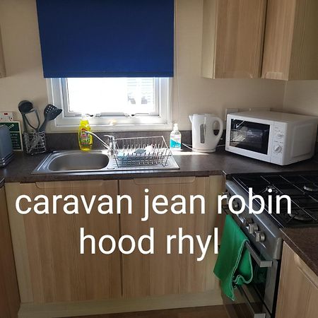 Large 3 Bedroom Rhyl Exteriör bild